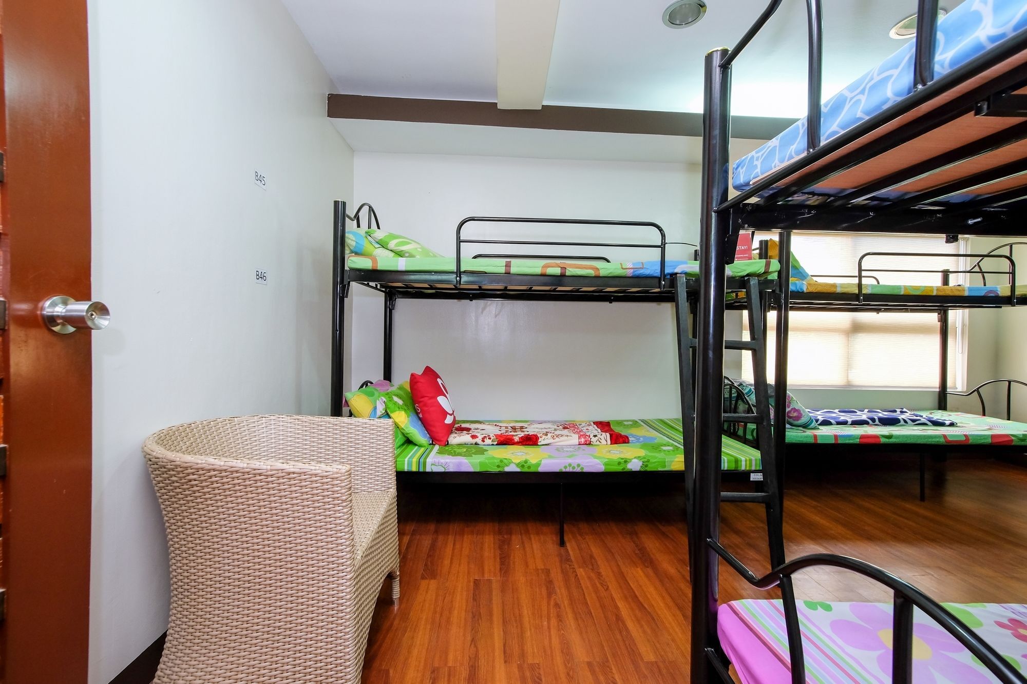 Zen Hostel Quirino Ave. Malate Manila Exterior photo