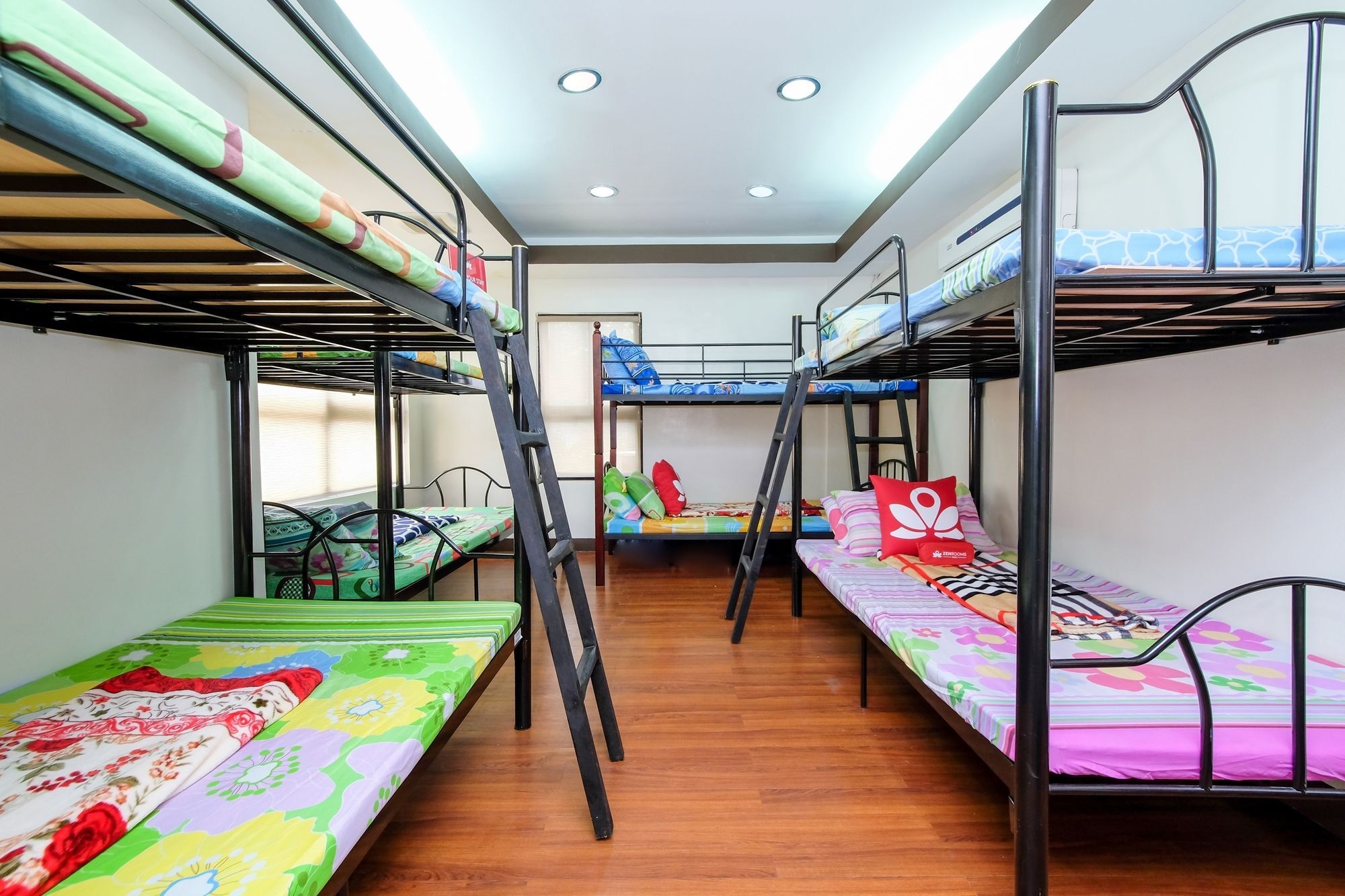 Zen Hostel Quirino Ave. Malate Manila Exterior photo