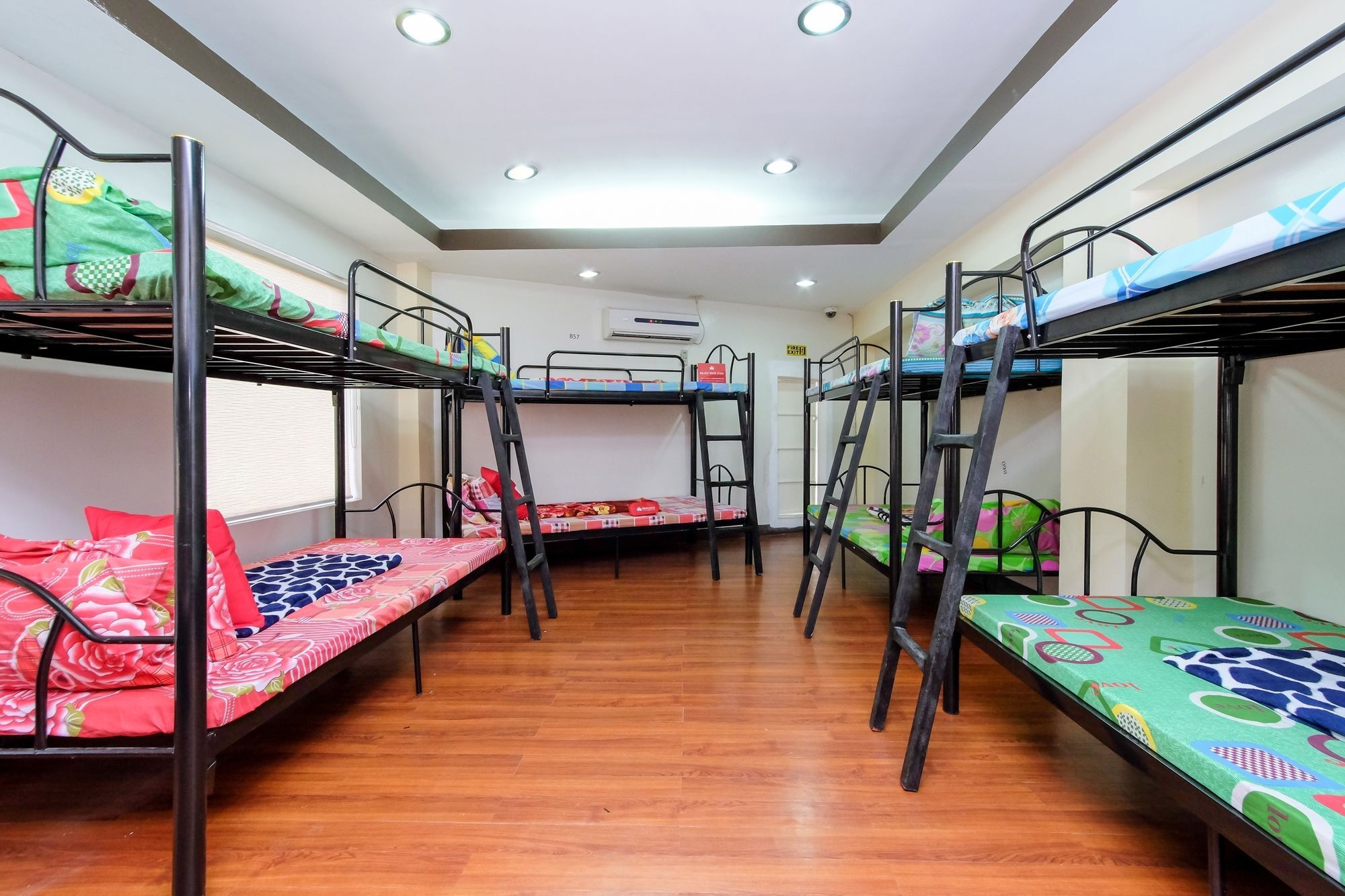 Zen Hostel Quirino Ave. Malate Manila Exterior photo