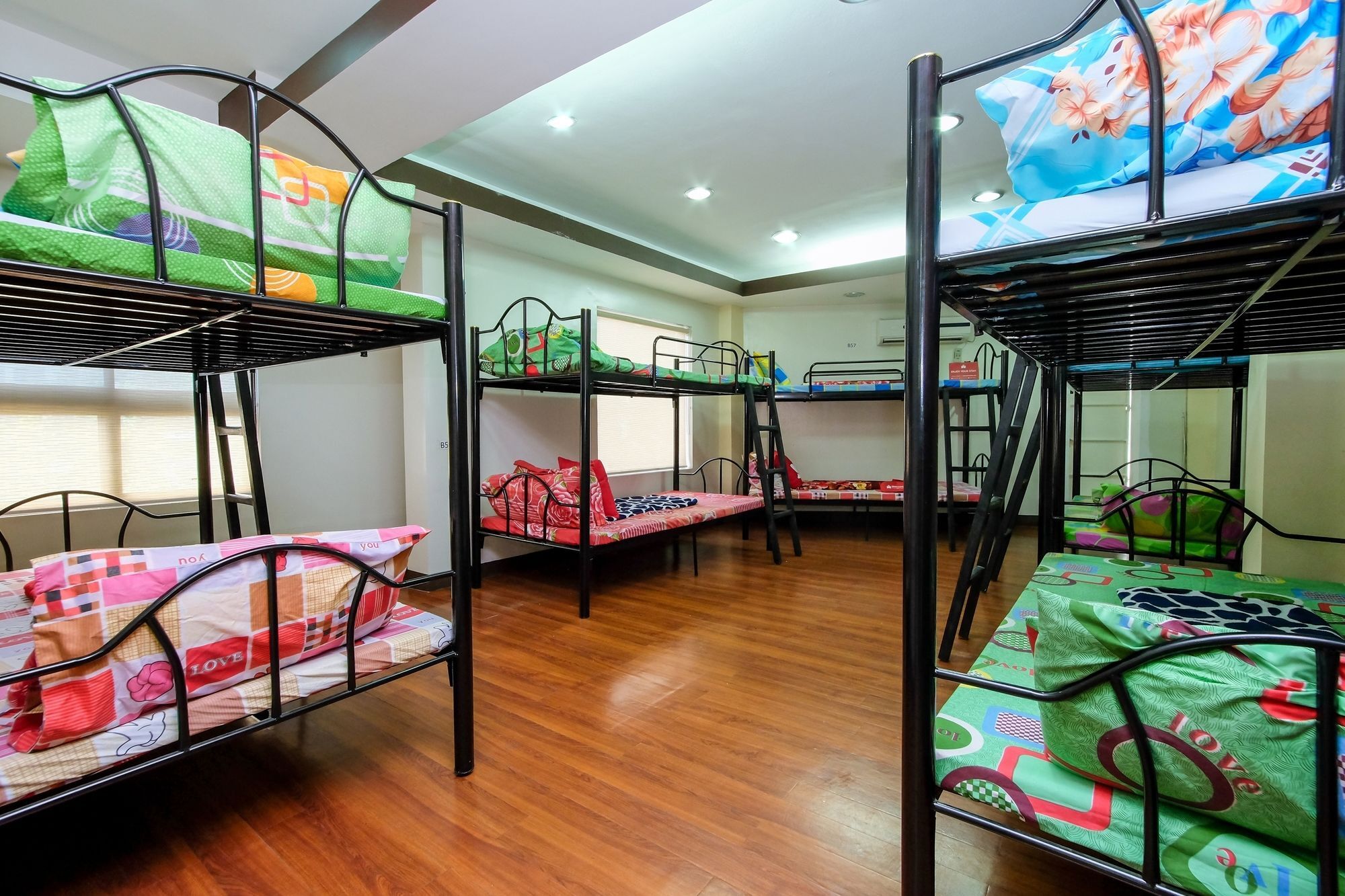 Zen Hostel Quirino Ave. Malate Manila Exterior photo